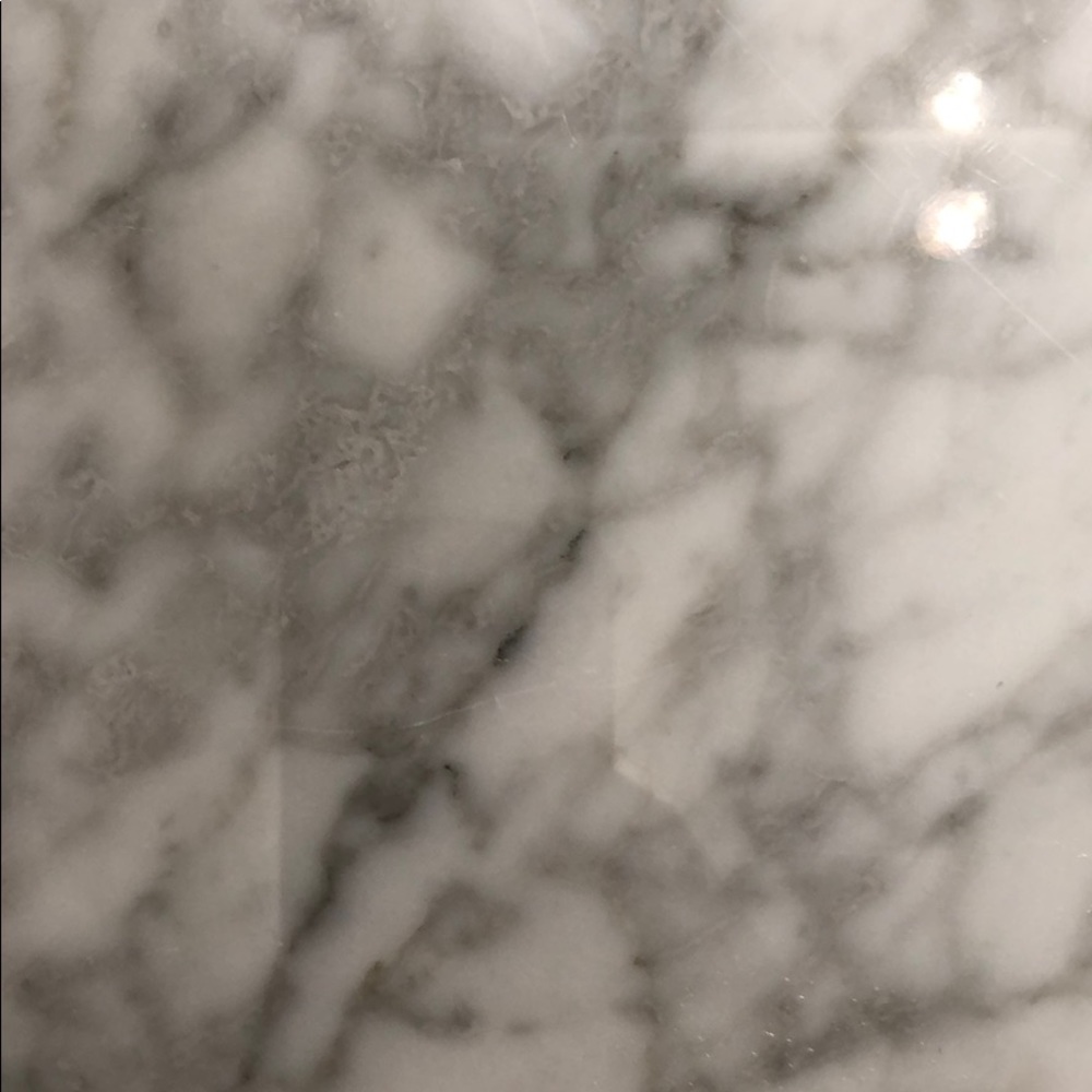 Meet your Posher, Caitlin